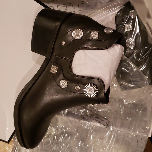 E8 by Miista New Womens Boots Stud Embellished Booties Leather BLACK NIB OCTAVIA - Picture 16 of 17